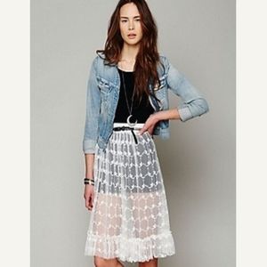 Elegant White Lace Midi Skirt